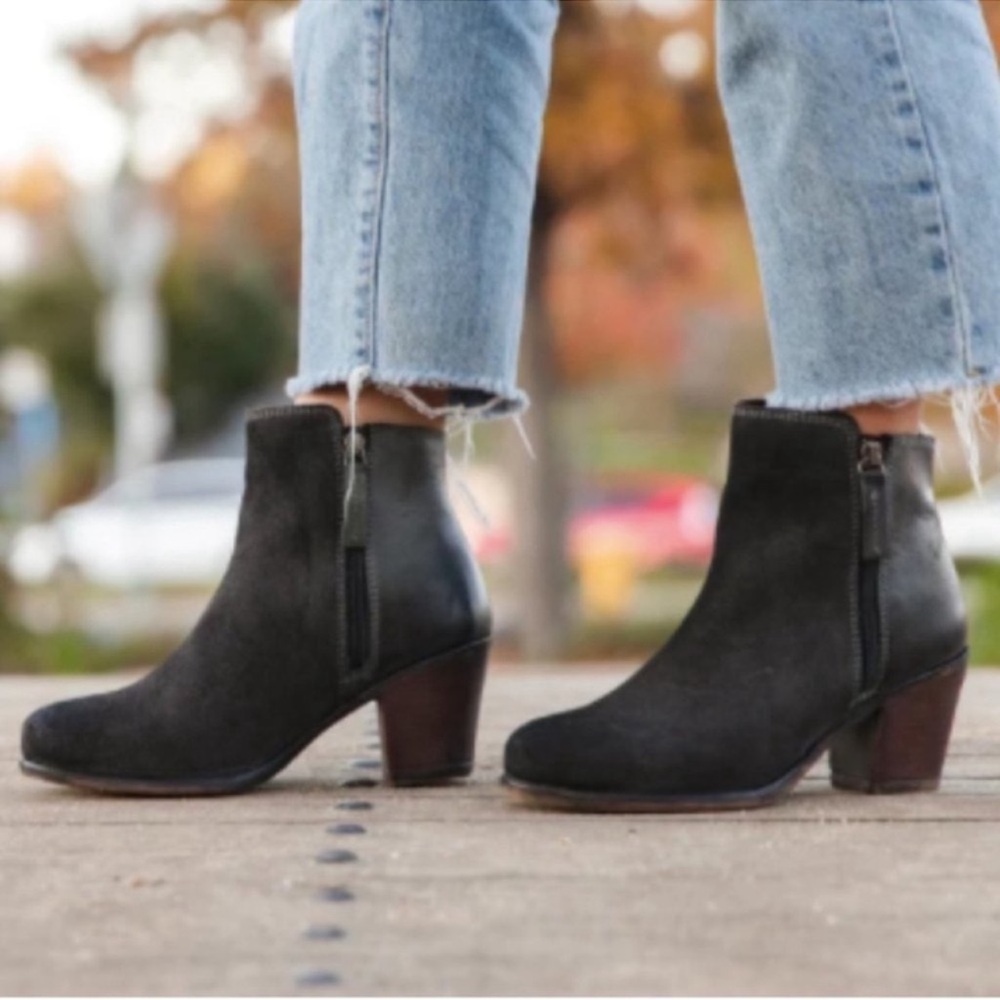 Bed Stu ROAN Lina Gray Distressed Leather Ankle Boots 6.5